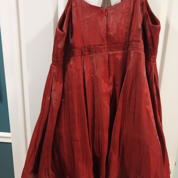 Torrid NWT Mini Satin Dress In Burgundy Red- Size 22 - Picture 8 of 10